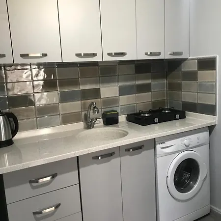 Lovely Studio In Excellent Central Location 1 Min Walk To Beach With Air/con Marmaris